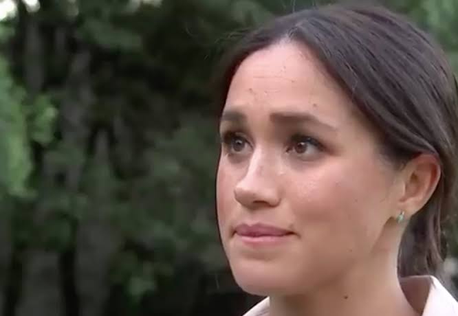 Lesson13: Understand that when you are not ok it is not a sign of weakness and it is perfectly healthy to open up about it.