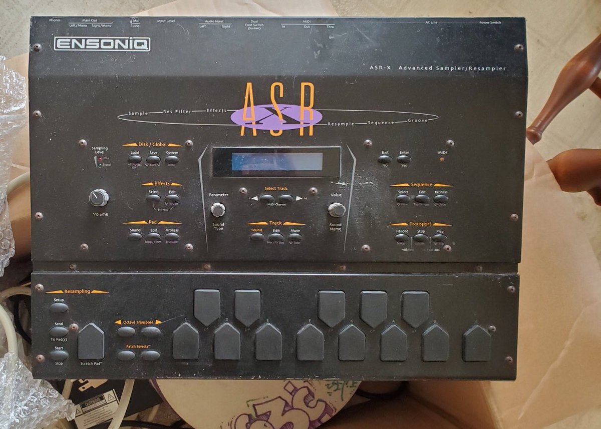 MDotBoston's tweet photo. My brother Victor Keys just gave me a special piece of gear. Y’all ain’t ready. #ASRx 👀👀👀👀👀👀👀👀👀👀👀👀👀👀👀👀👀 https://t.co/zgVzX7xjM5