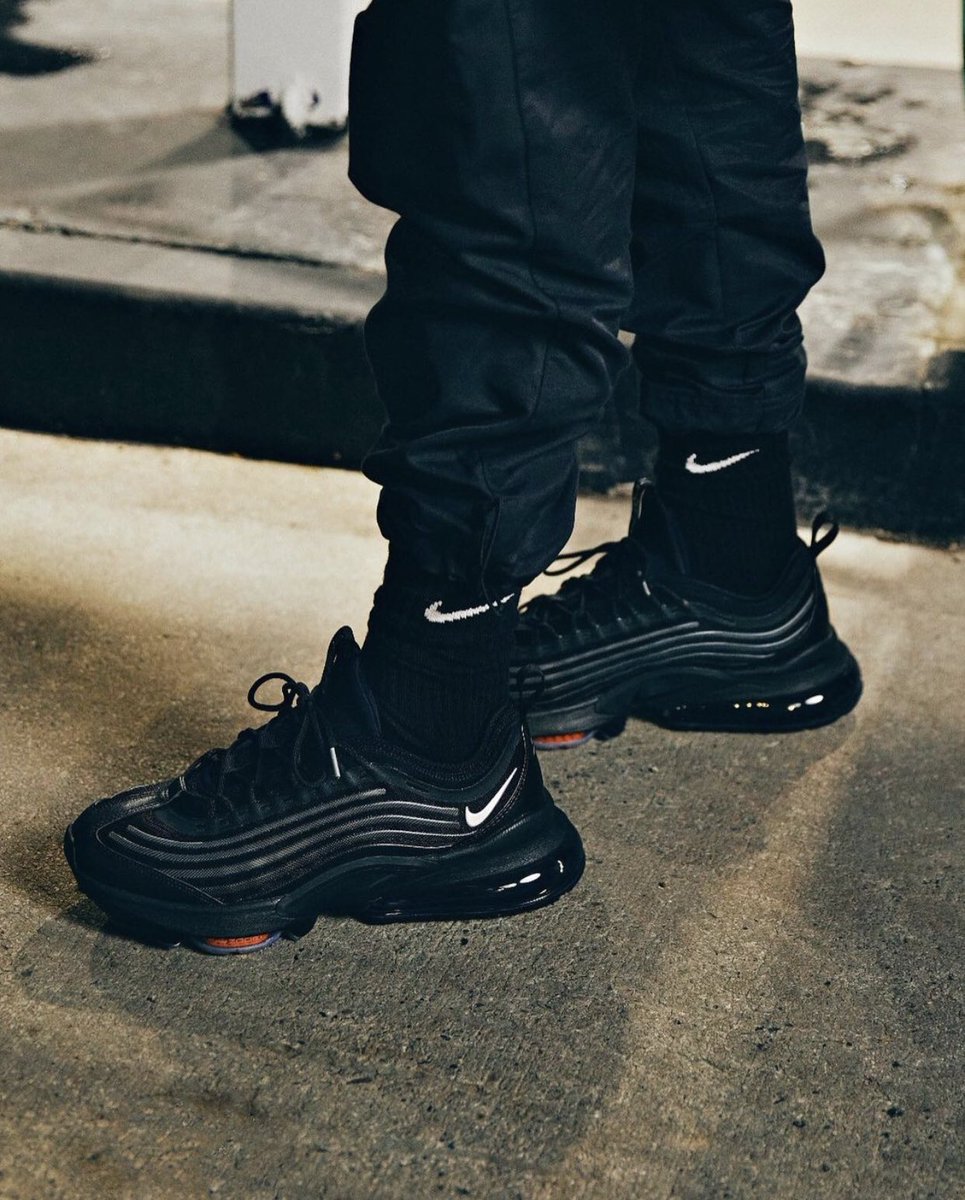 Bestoffshoes on Twitter: "Nike Air Max 950 Zoom Black  https://t.co/xJaUKhW7CZ" / Twitter