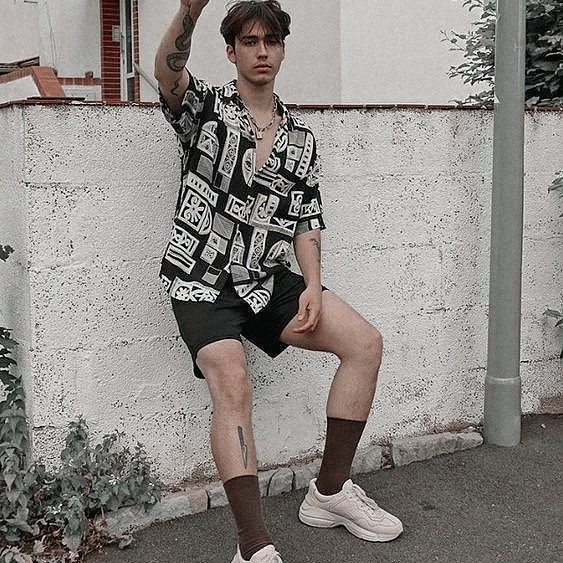 adnaxgcia's tweet photo. ㅤ
𝗟𝘂𝗰𝗮𝘀 + apellido a elegir
27 años

— Trabaja. [ Trabajo a elegir ] 
— [ A elegir procedencia ]. Vive en Valencia y comparte piso con Marco, frente al de Aitana, Carlota y Ariadna. 
— Al igual que Marco, se hizo amigo de sus vecinas, que le presentaron al resto del grupo. https://t.co/pzbFX7RbtP