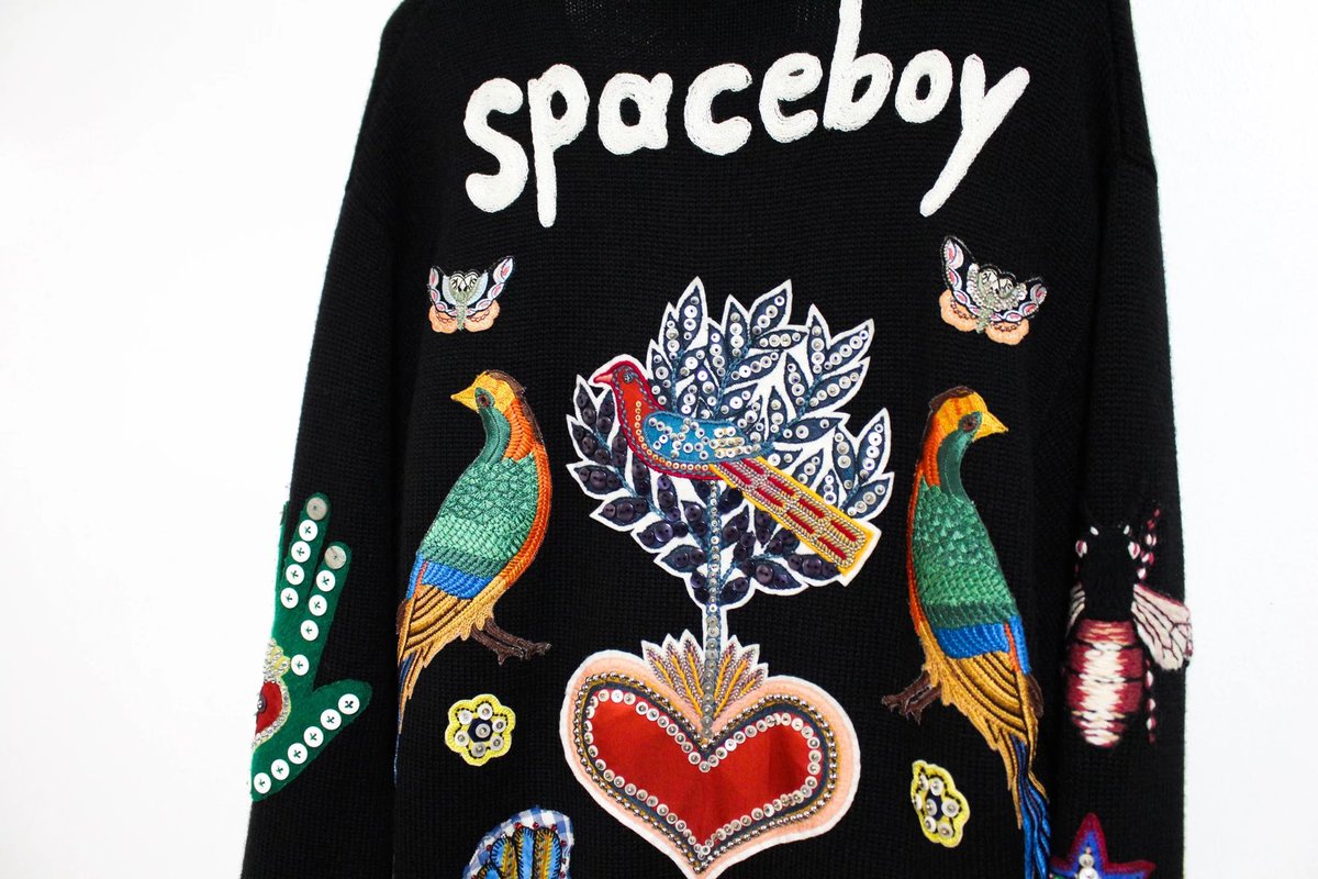 11. two Golden Pheasants - GOLDEN yeah yeah, but wait - it's also known as the Chinese pheasant or ... RAINBOW pheasant(thank you to  @vildkvittra for finding this )