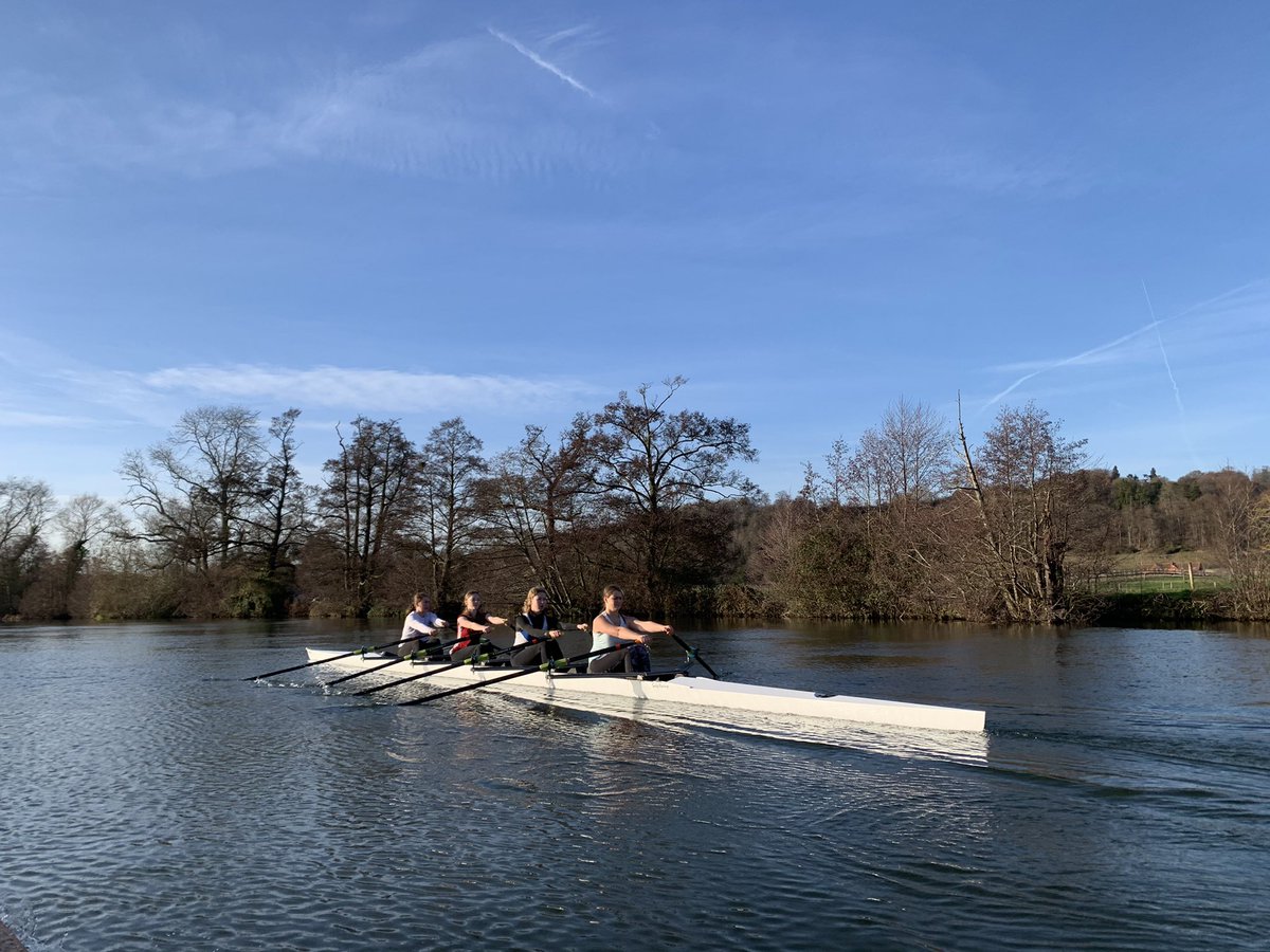QueenAnnesBC's tweet photo. Glorious conditions for us this week! Enjoying the fresh air and sunny afternoon ☀️ #QASRowing https://t.co/L5siQ5fXMC