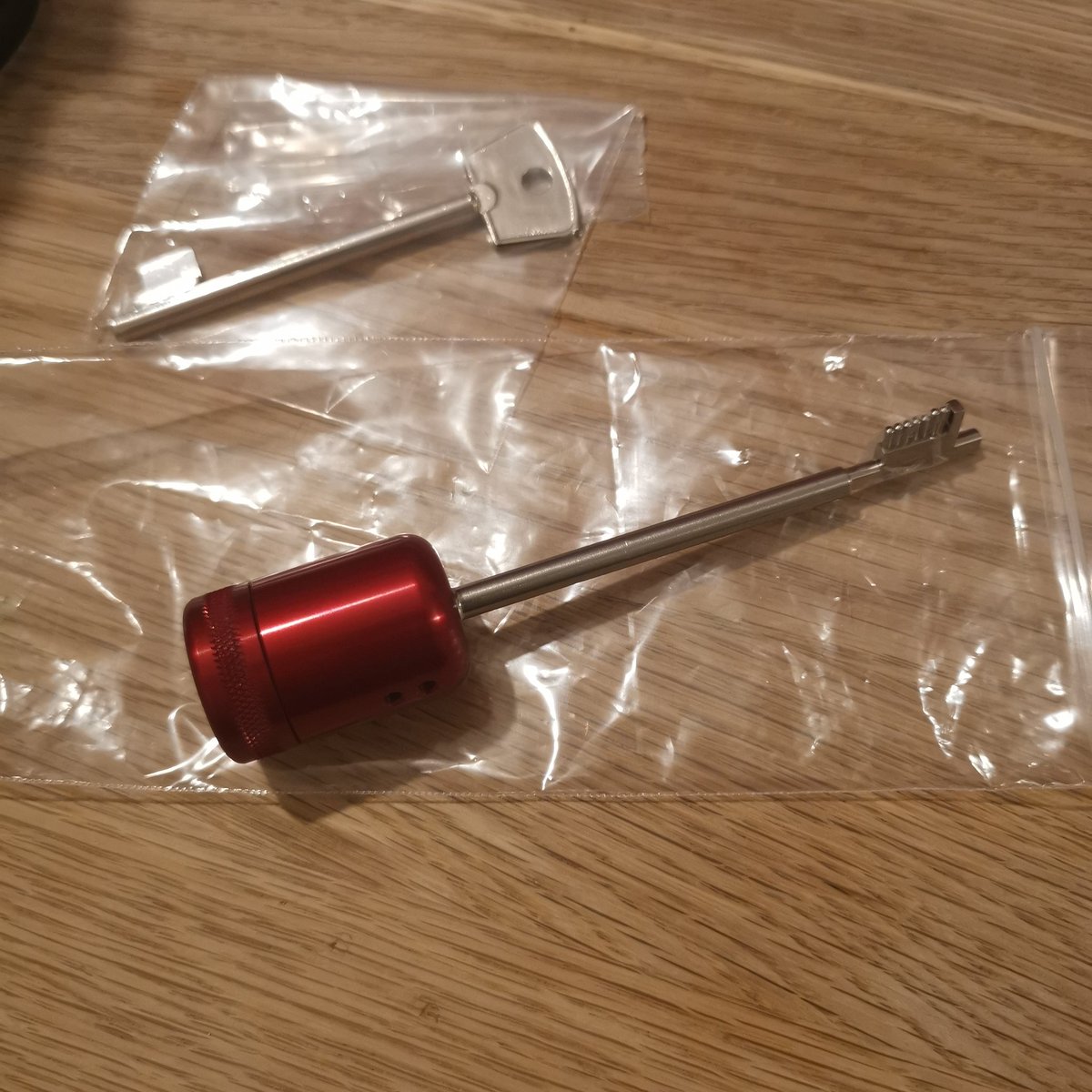 jc.locksmiths tweet media