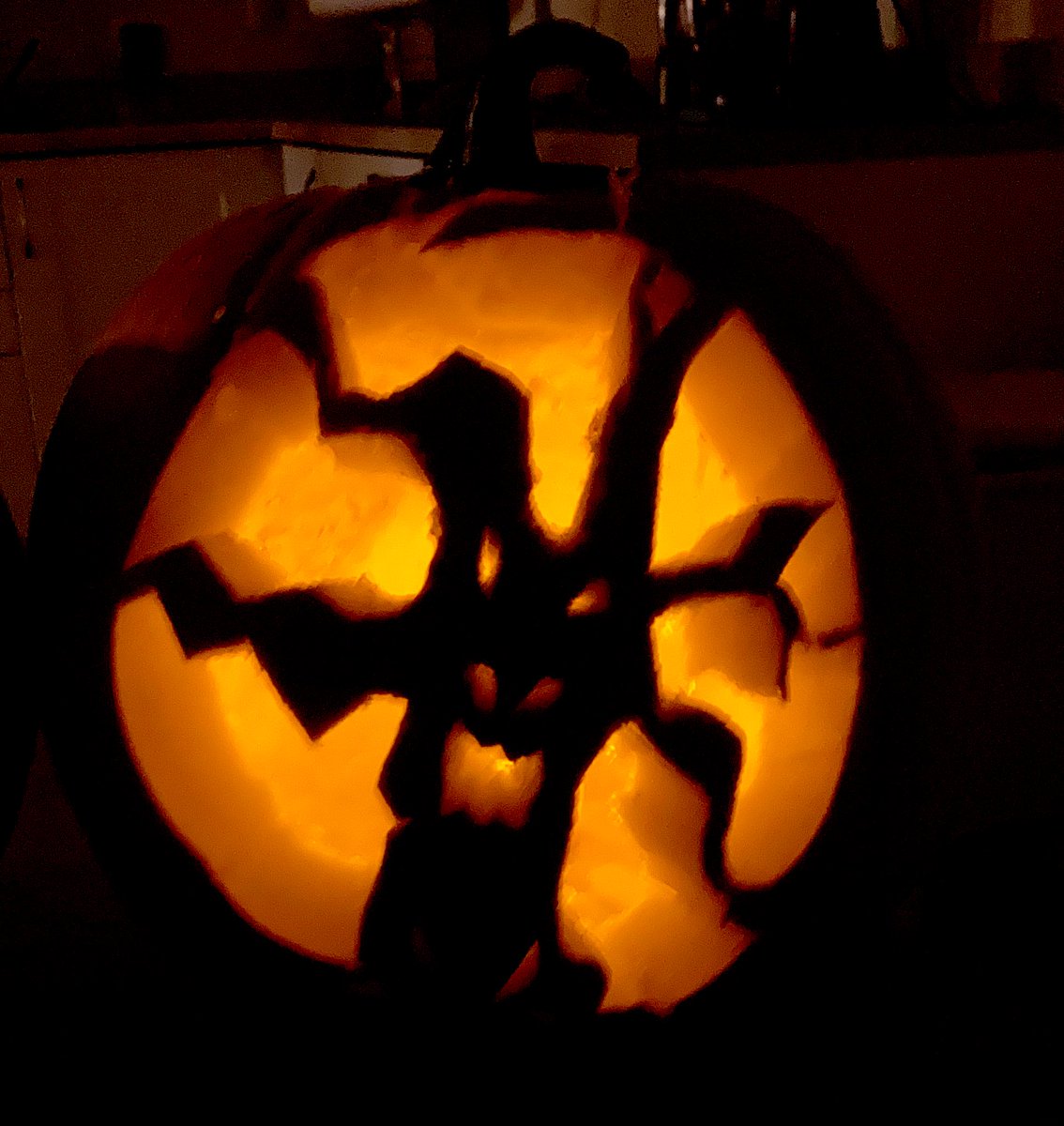 I’m having Halloween withdrawals! My pumpkin was 🔥 this year. #Halloween2020 #horror #HorrorFamily https://t.co/KE13NjrfO4