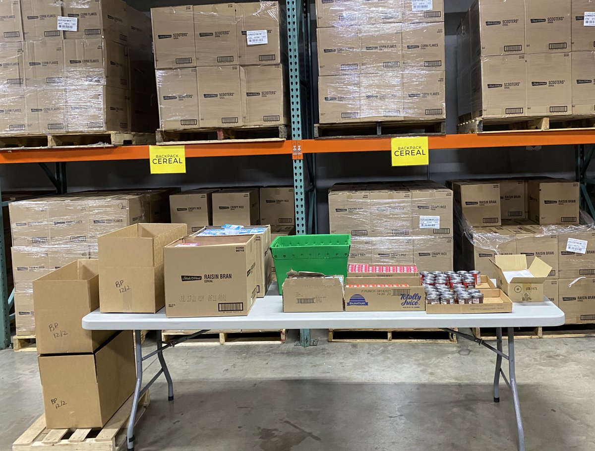 Thanks to the assist from the <a href="/PredsFoundation/">Nashville Predators Foundation</a>, we were able to feed over 500 KIDS today while volunteering at <a href="/2HarvestMidTN/">Second Harvest Food Bank of Middle Tennessee</a>!!! 🙌🏼🤩 If you haven’t volunteered there before, GO DO IT!!! #HeartsofGold #Preds