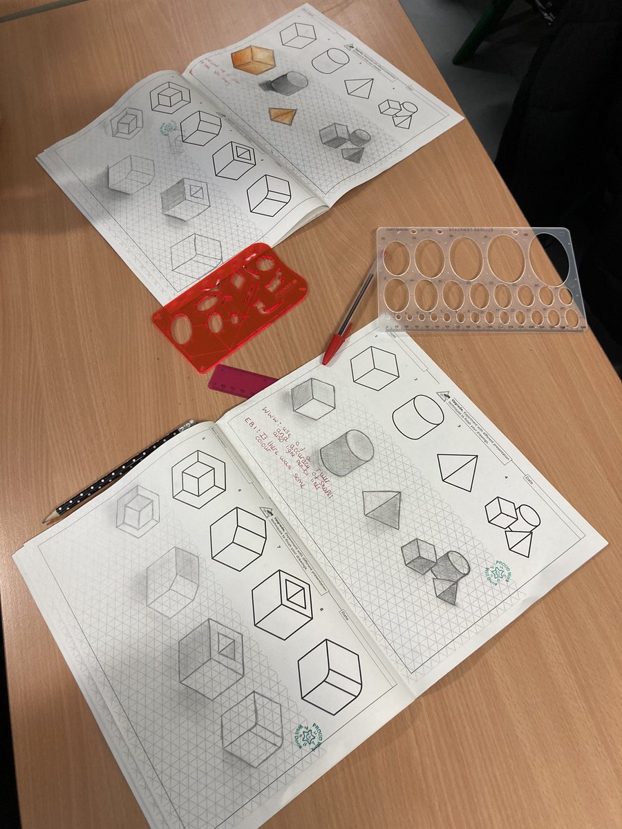 TRS_DesTech's tweet image. An encouraging start by Year 10, using the drawing booklet 👍🏻 @TheRadclyffe #lostlearning #morechallengetocome #dtdot @educationCPD