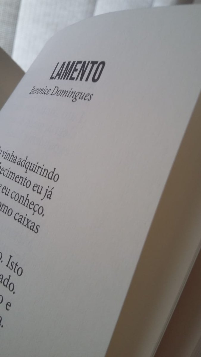 beredgues's tweet photo. Meu pequenino conto de ficção científica muito bem acompanhado na antologia Alma Artificial com contos incríveis 💚🤖💙
Pela
@cartolaeditora
Organização
@AlecSilva_
#robôs #ficcaocientifica #scifi #livros #AlmaArtificial #ebook #Amazon #CartolaEditora https://t.co/ufV5EMjdjC