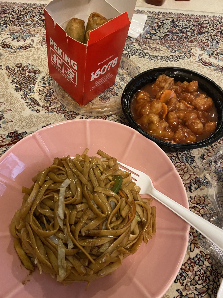 NorahSoliman5's tweet photo. Chinese night in 😋 #peking #Foodie https://t.co/rbunq3ERC9