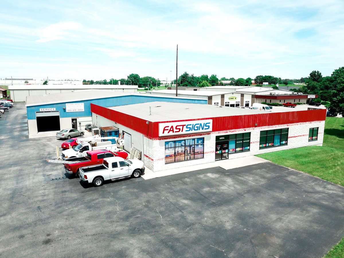 TRIOcpg's tweet photo. SOLD! INDUSTRIAL INVESTMENT SALE

29,650 SF | Louisville, KY

@thesethuation @FrankBellis https://t.co/tyQvZLHBSL