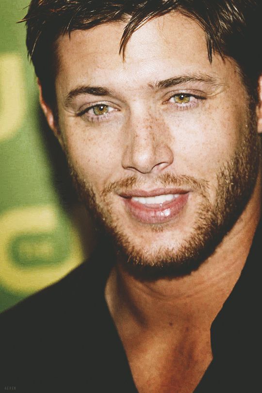 I wish I was this little lock of hair in his forehed, so close to those green eyes fuck