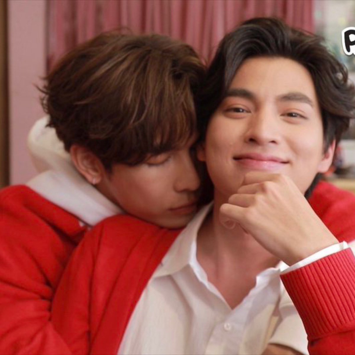 How it started      How it’s going Aka a thread of  #MewGulf that will make you cry 