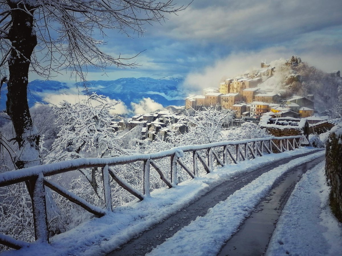 Zona Bianca, Montefegatesi
#neve #snow #montefegatesi #lucca