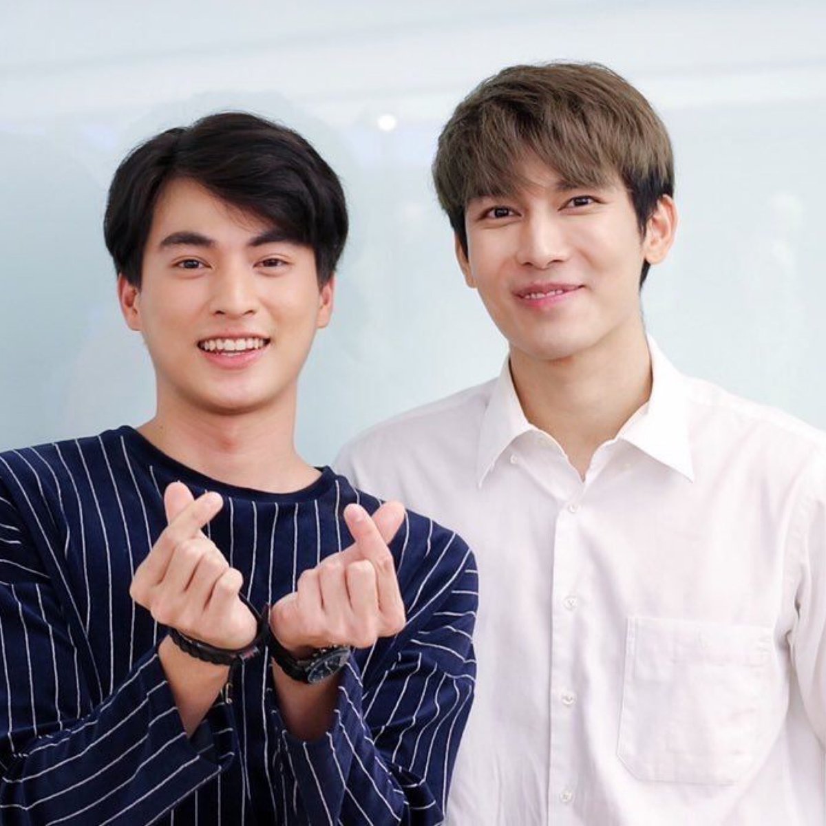 How it started      How it’s going Aka a thread of  #MewGulf that will make you cry 