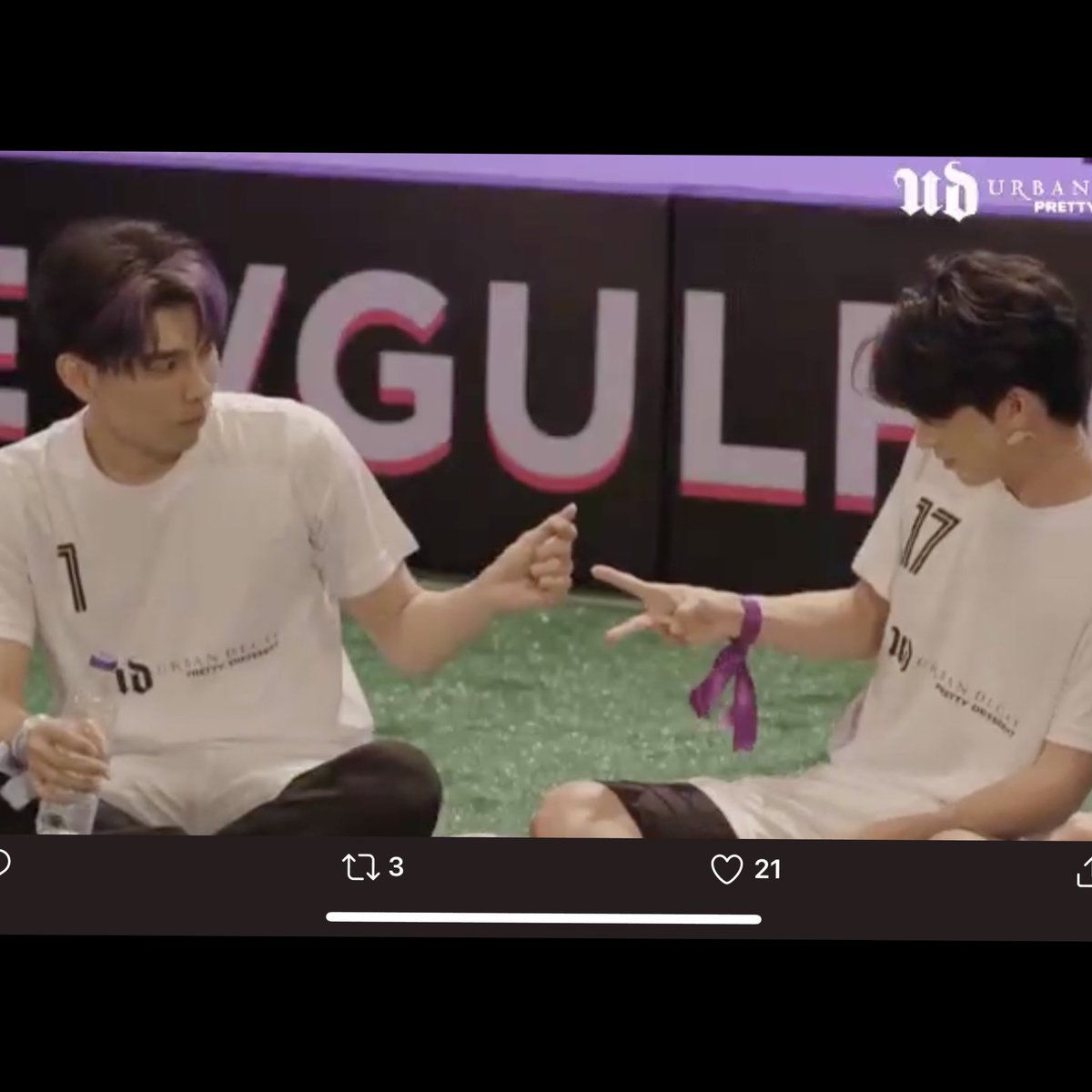 How it started      How it’s going Aka a thread of  #MewGulf that will make you cry 