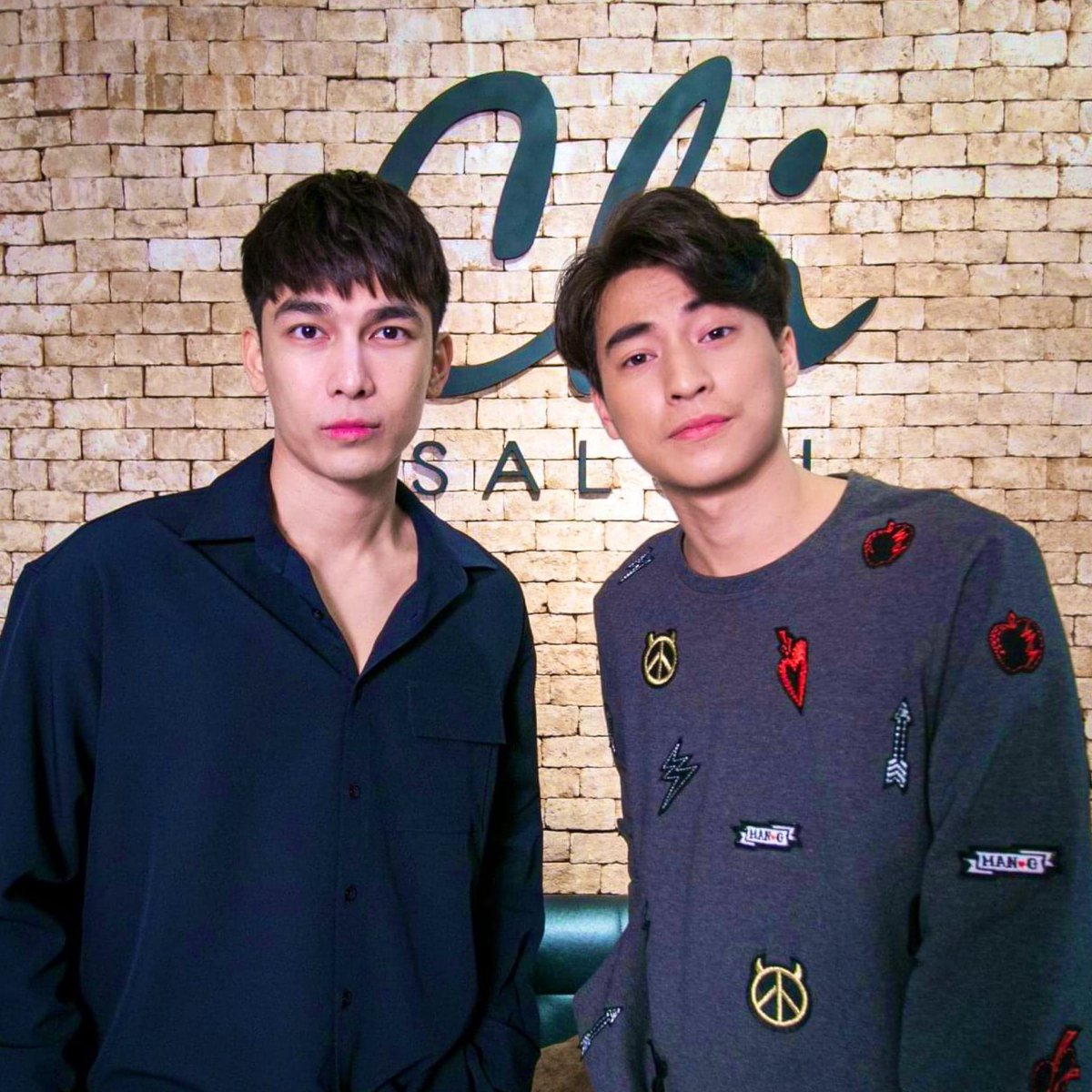 How it started      How it’s going Aka a thread of  #MewGulf that will make you cry 