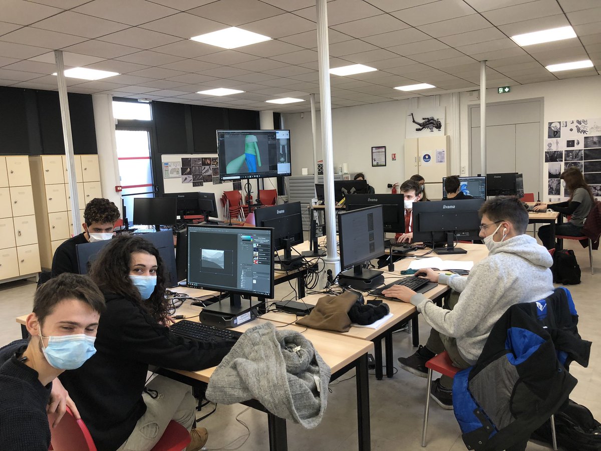 Reprise des cours en presentiel à l’école ESA GAMES de CARPENTRAS. Parce que l’enseignement passe par le plaisir de tous vous retrouver !❤️
