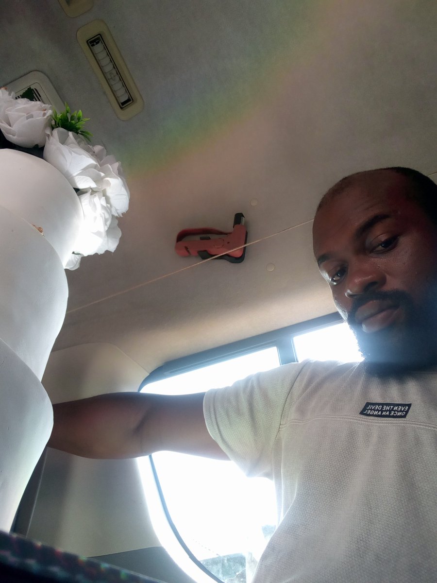 ubyicy's tweet photo. We can make it happen and put smiles on your face. Book us today #ULicks https://t.co/0w4JS7ZuiR