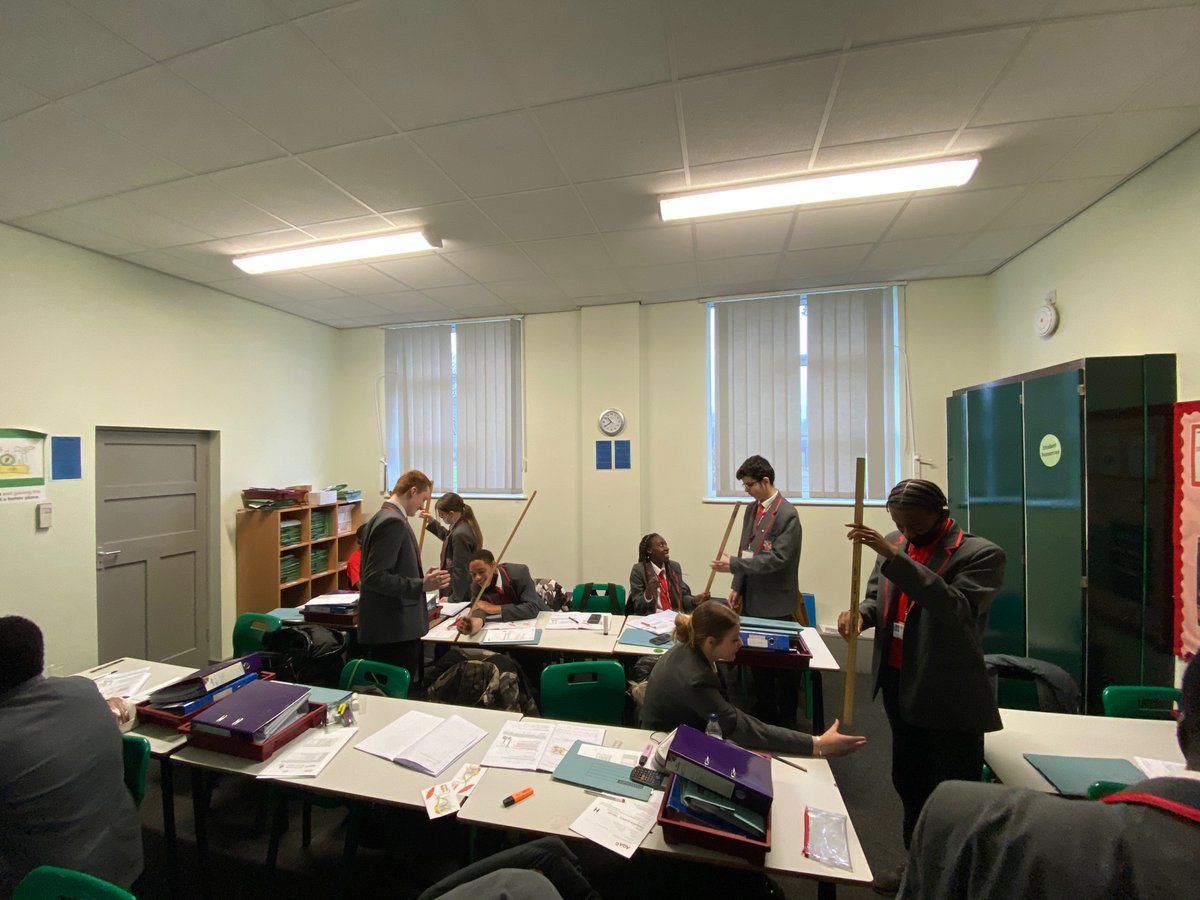 Miss Ross tweet media