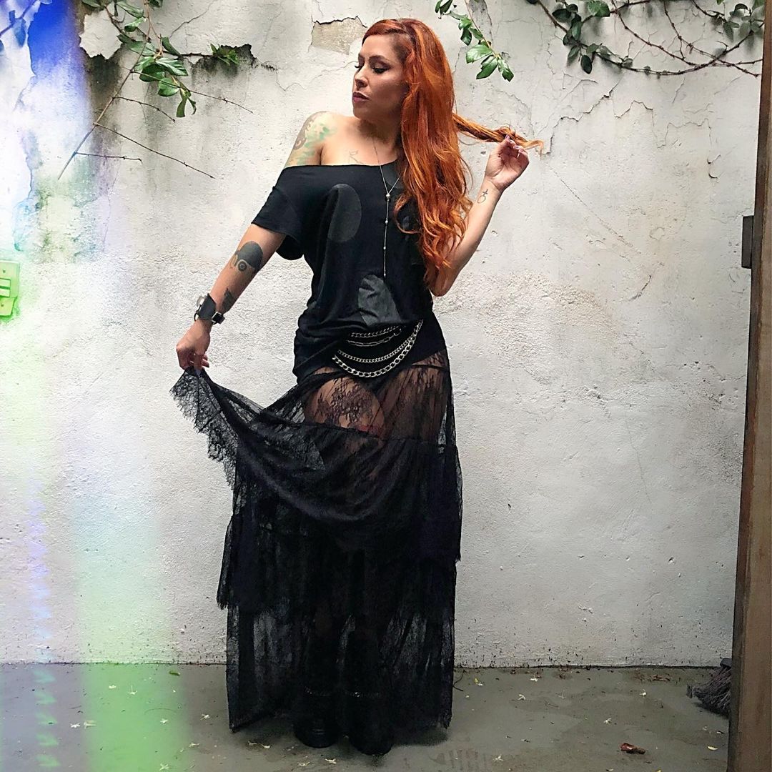 queenpitty__'s tweet photo. Pirigótica linda da porra 🖤😍
@pitty #looksdapitty #livedapitty #twitch https://t.co/jVMnZsjNsi