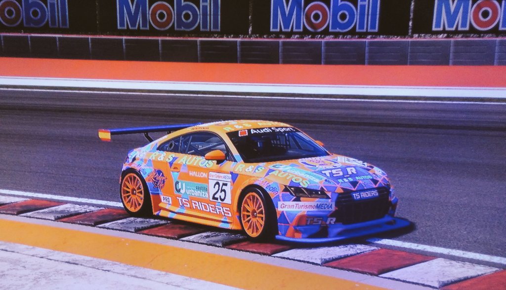 Disfrutando de los pedazo  de diseños para <a href="/GTSportMedia/">GranTurismoMEDIA Comunidad de pilotos y equipos.</a> por parte de  nuestro diseñador <a href="/jorjjel/">jorge</a>
               !!!!!!! THANKS!!!!!!!