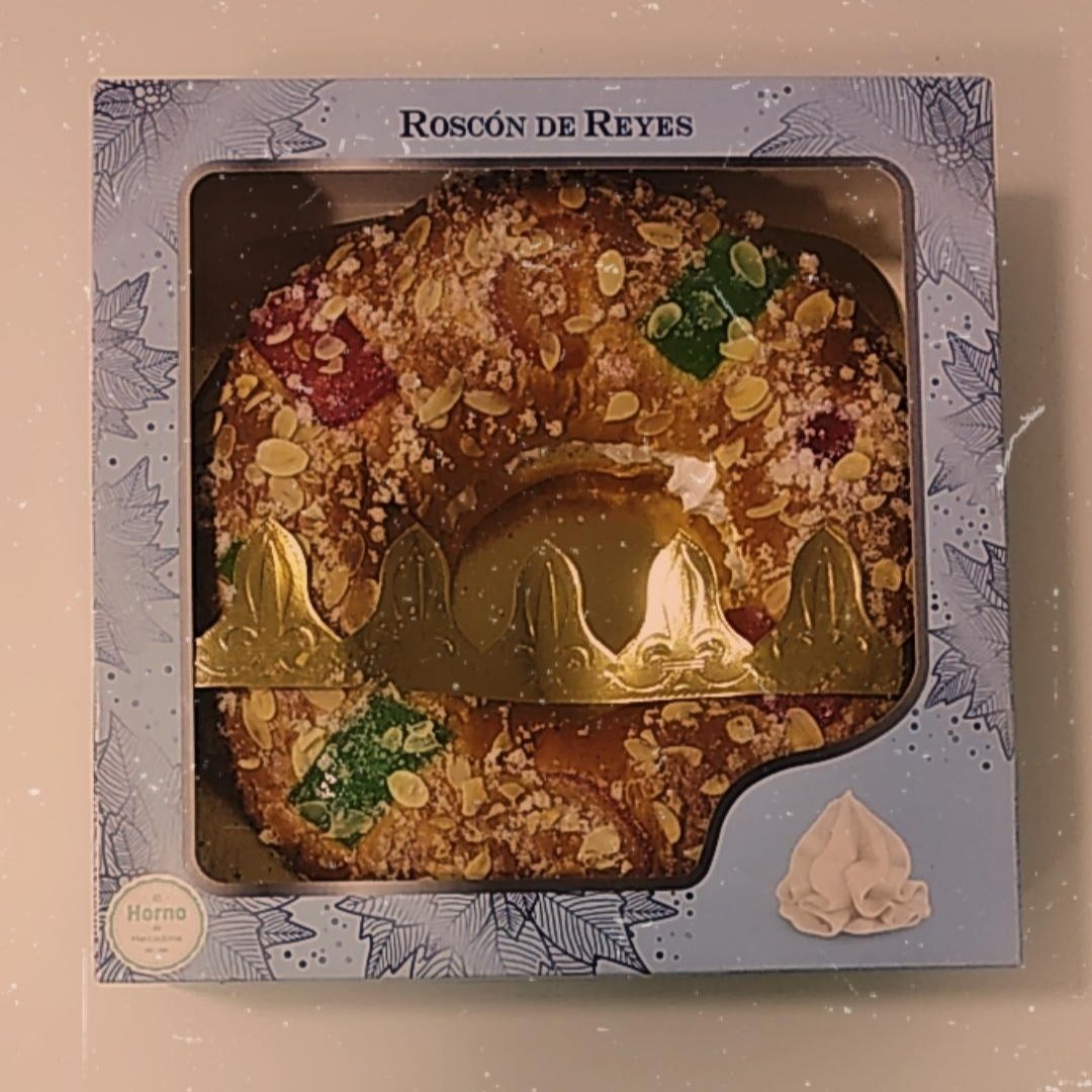 elprofe_Vicente's tweet photo. No vaya a ser que nos quedemos sin que luego todo son prisas‼️
.
.
.
#Roscón #RoscónDeReyes #YaTardas #ElAnsiaViva #Navidad2020 https://t.co/j4S2cS7Ndz