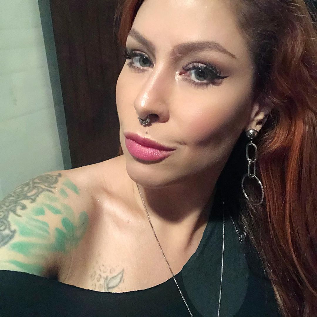 queenpitty__'s tweet photo. Cada detalhe lhe favorece ����🖤 @pitty
#Pitty #looksdapitty #livedapitty #twitch https://t.co/lzNHHbef20