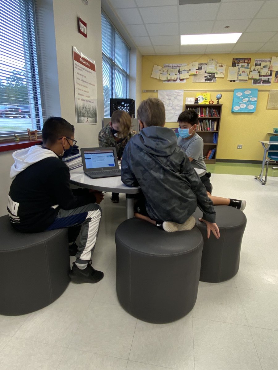 mslgiles's tweet photo. My boys working hard on their Roaring Twenties projects ⁦@MagIntermediate⁩ https://t.co/LoXGlopK2T