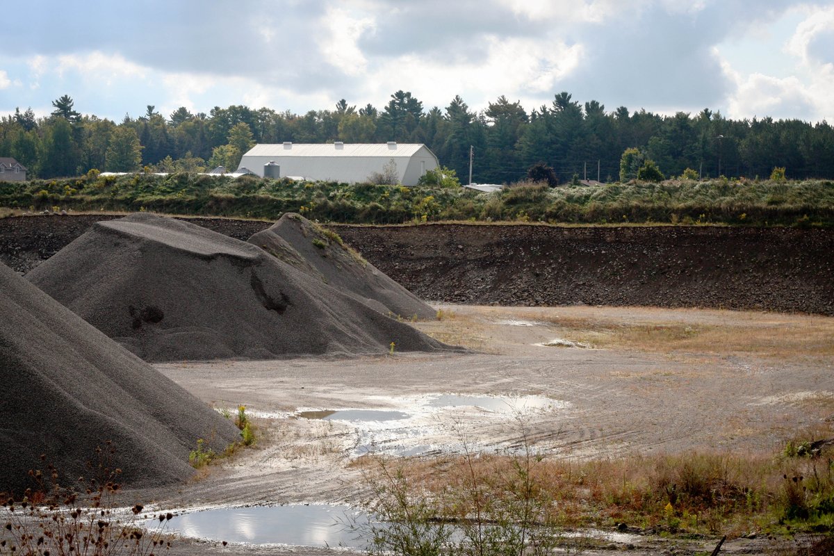 MItownships's tweet photo. 🚨🚨🚨 LOCAL OFFICIALS: Contact your senator NOW to urge their opposition to the harmful Senate Bill 431. The bill will be considered by the Senate TOMORROW MORNING and would eliminate local oversight authority over sand and gravel mining operations. #protectlocalcontrol https://t.co/4cxowtHz17