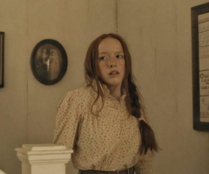 anne_avonlea21's tweet photo. Me after I stayed up all night to watch Anne 😴❤
#renewannewithane #oneyearwithoutanne #annewithane https://t.co/Cq8PV9Q3NZ