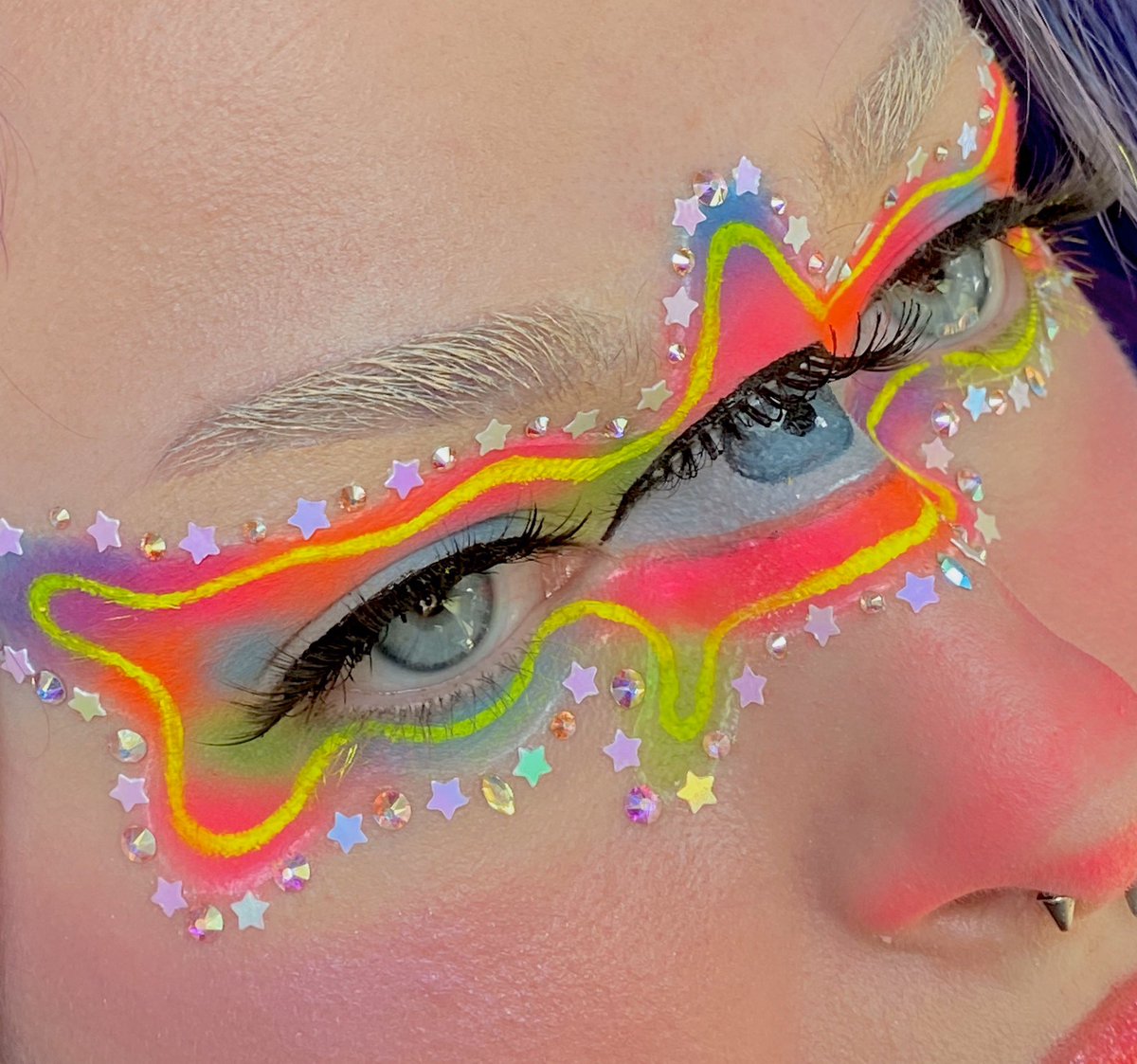 psilocindigo's tweet image. maybe one day my third eye will open so i don’t have to keep painting it on all the time 🤧