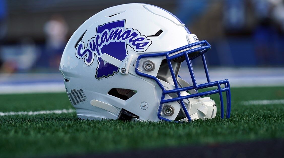 NathanHayes_12's tweet image. Blessed to receive a scholarship offer to play football at Indiana State University! Thank you @CmalryMallory, @CoachDesMorgan, and the rest of the staff! @CoachBFarquhar @IndStFB