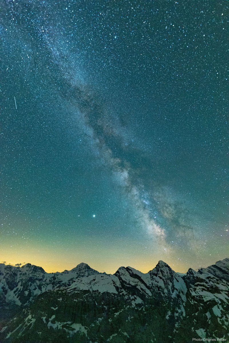 MySwitzerland_f's tweet photo. #ThrowbackThursday: ✨ ces photos de l’été dernier avec #Bookfactory tout près de notre #Millionstarshotel. Tout simplement féerique! https://t.co/jZBOnYUjQi