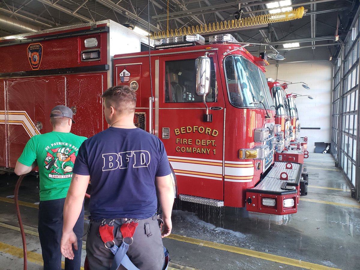 Bedford_FD's tweet photo. The work behind the scenes after a working fire. All four rigs washed and readied for service. #stillfirst https://t.co/cg7dlaEYZ7