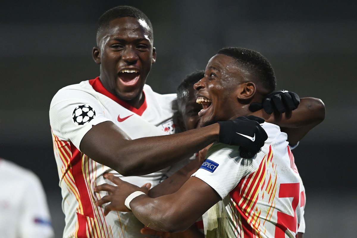 ChampionsLeague's tweet photo. 🔥🔥🔥 What. A. Game! 
 
🤯 İstanbul Başakşehir 3-4 Leipzig!

⚽️ 26' Y. Poulsen
⚽️ 43' Mukiele 
⚽️ 45'+3 İrfan Can Kahveci
⚽️ 66' Olmo 
⚽️ 72' İrfan Can Kahveci
⚽️ 85' İrfan Can Kahveci
⚽️ 90'+2 Sørloth

#UCL https://t.co/3GNsinS2WO
