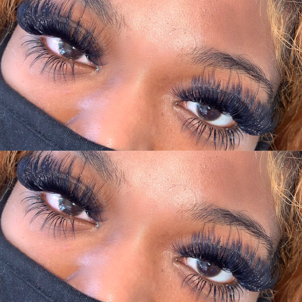 Book with me!💗 
December appointments available! 
Follow my IG @ dashoflash___