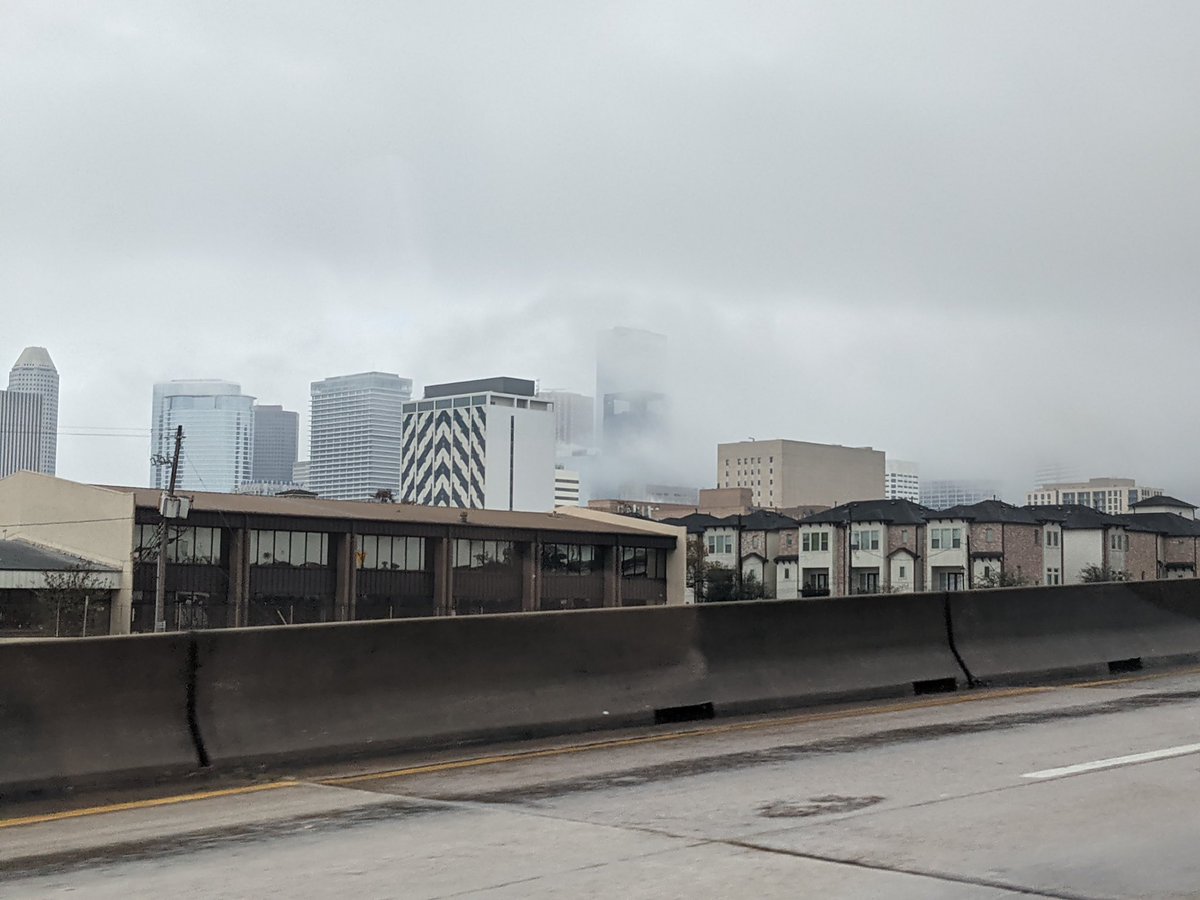 infphy_'s tweet photo. Houston being covered by Fog #Googlepixel5 #infphywave https://t.co/Z0VlnJmh8f