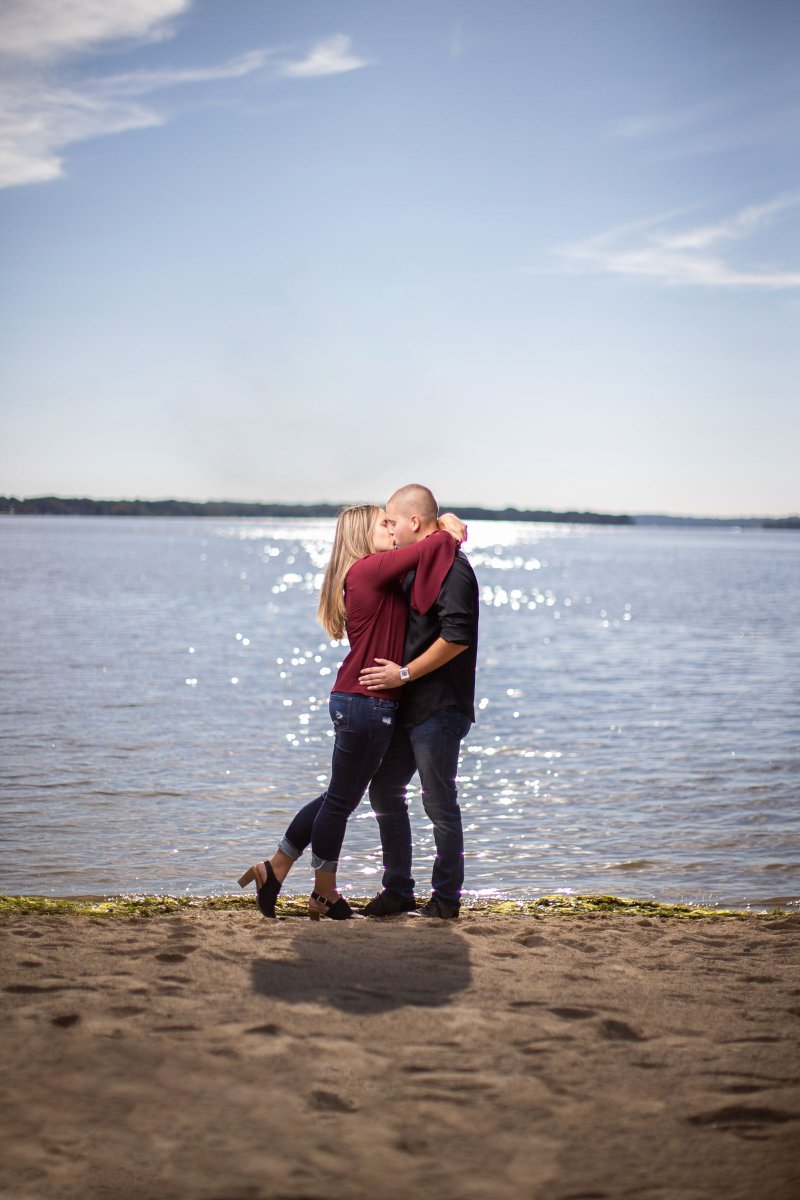 DeansPhotoBiz's tweet photo. After 90 seconds of being shy in front of the camera, Joe totally got in to his and Amanda's #ConnectionSession. Climb on to a dead tree nine feet over a river? Why not! #DeansPhotoBiz #Engaged #Engagement #MarriedInWisco https://t.co/tWgt1uHsm9