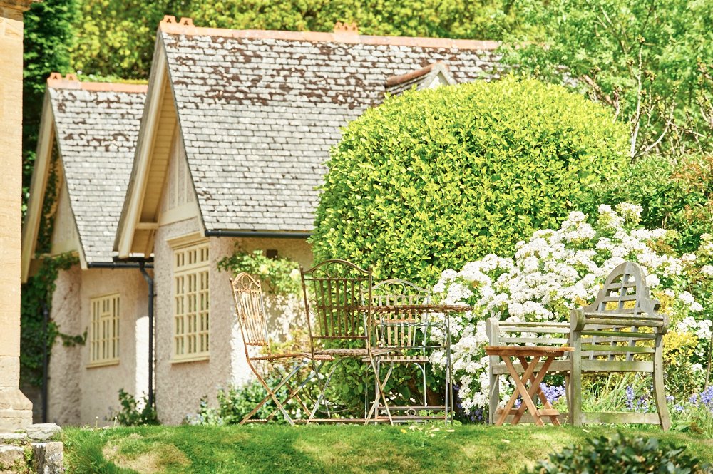 Christmas at The Gables! We have reopened the self-catering cottage after the second lockdown 🙂 hurrah!   
We have changed our min booking of 1 wk to include shorter breaks.  Call for availability 01308 459963 or email thegablesbridport@gmail.com #xmas #westdorset #jurassiccoast