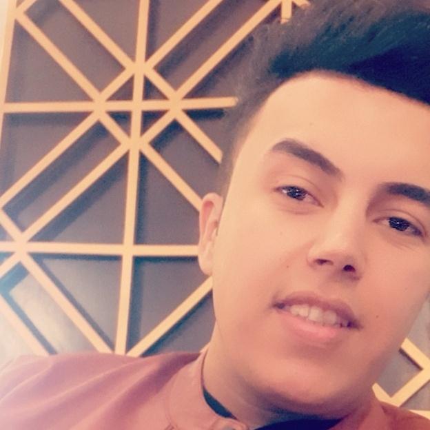 #صورة_ملف_شخصي_جديدة
أجيبك لو سلفكم دايره سباع ❤✌