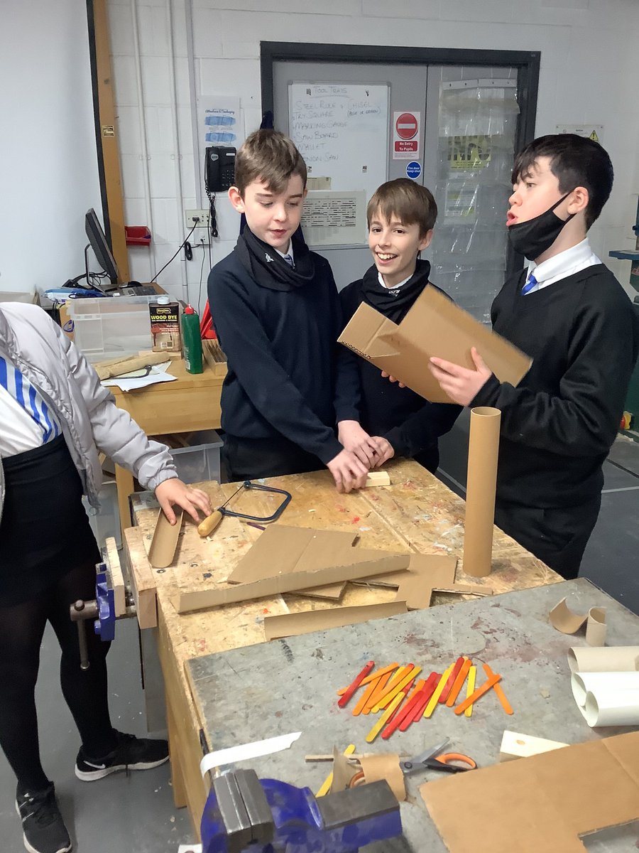 tech_mrs's tweet photo. 1B started work on their #rollercoaster model today using recycled materials ♻️ 🤜🏼🤛🏼 #excellentteamwork @LHSTechnologies @S1LHSYT @LarbertHigh https://t.co/fV4w9Vyjow