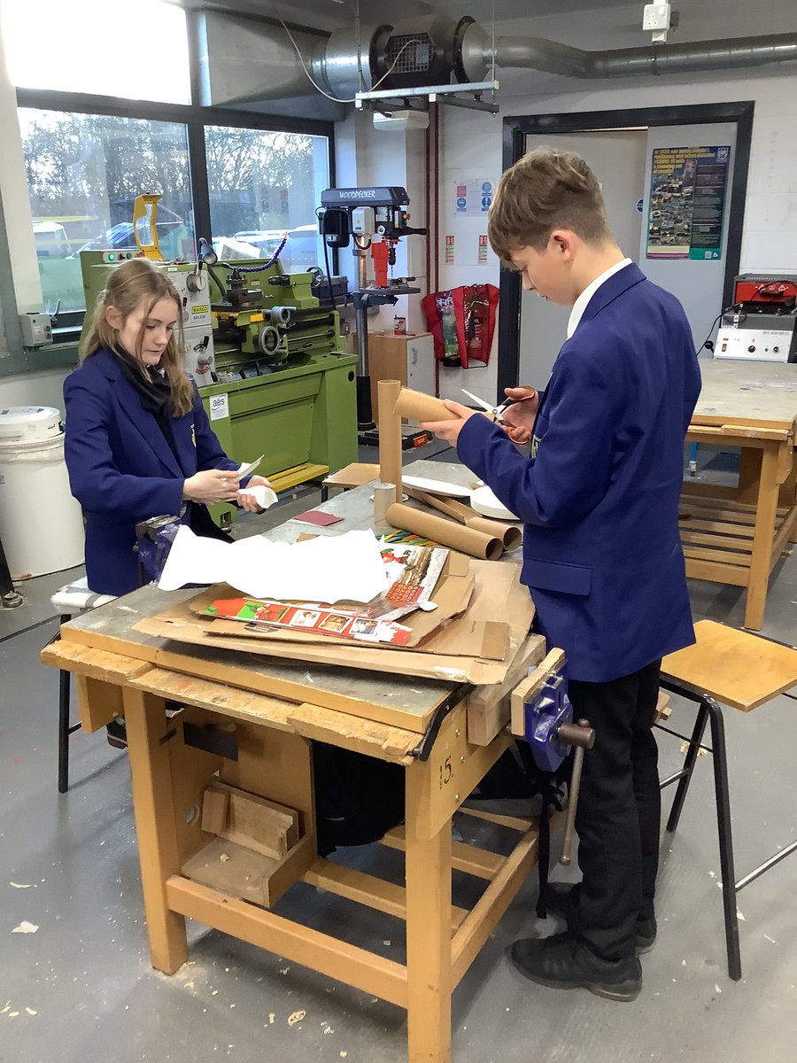 tech_mrs's tweet photo. 1B started work on their #rollercoaster model today using recycled materials ♻️ 🤜🏼🤛🏼 #excellentteamwork @LHSTechnologies @S1LHSYT @LarbertHigh https://t.co/fV4w9Vyjow