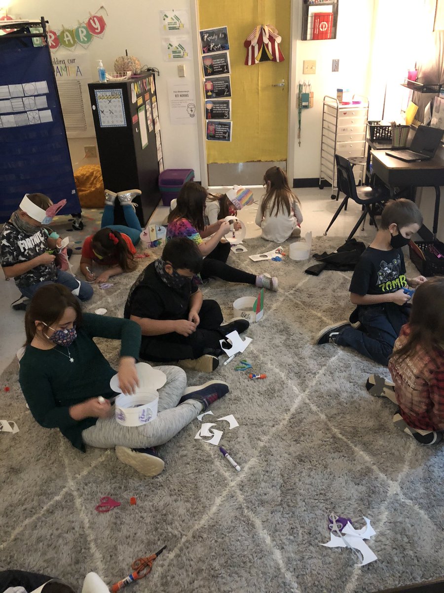 Elizabeth Vines tweet media