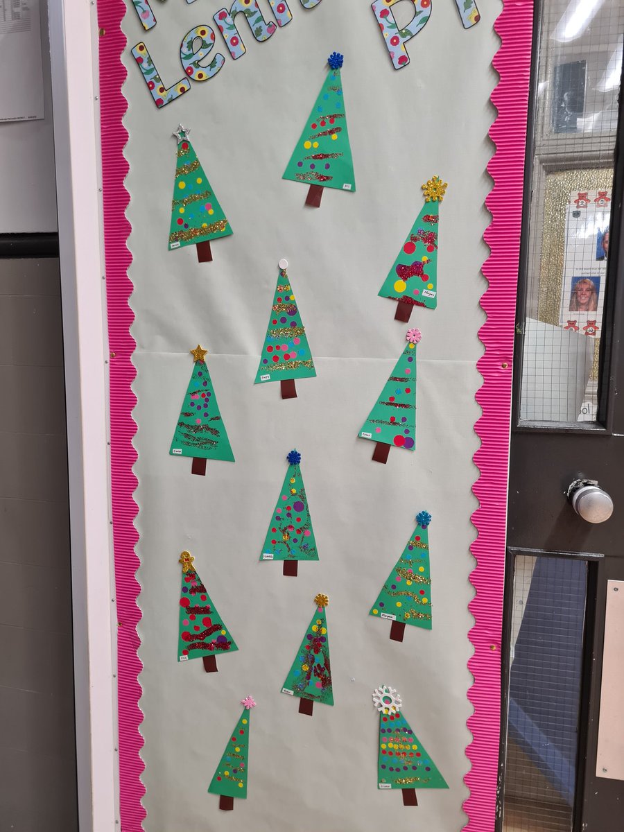 P1bLorneSt's tweet photo. Beautiful Christmas trees by P1🌲. We are definitely ready for the festive period! https://t.co/DjhQ8WEhSt
