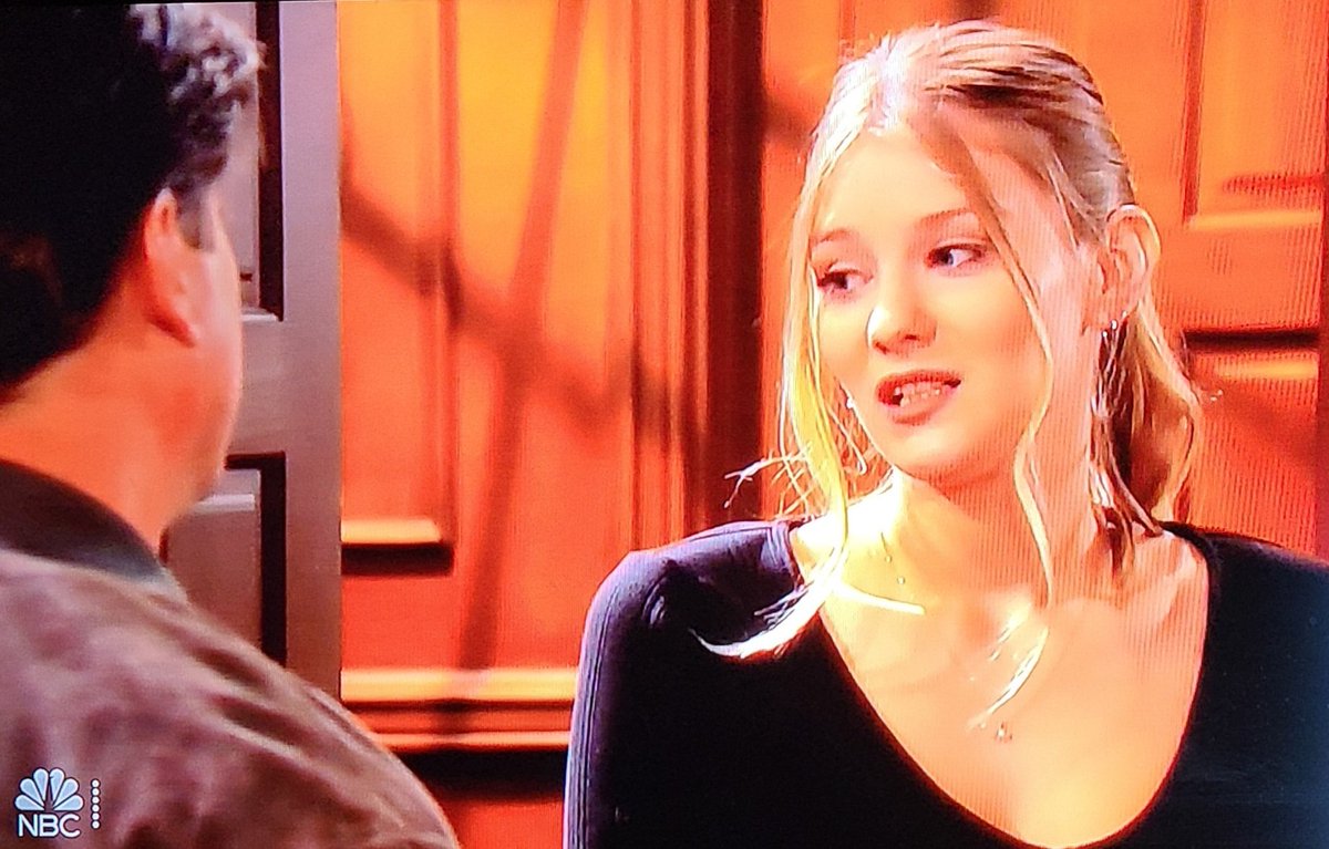 aoii92's tweet photo. "She's a TSUNAMI" Talking about Sami's reaction. These Lucas/Allie scenes were great and so glad Allie finally knows about Sami's rape. #gettingjustice #sympathetic #Days https://t.co/TxsSPBgbrw