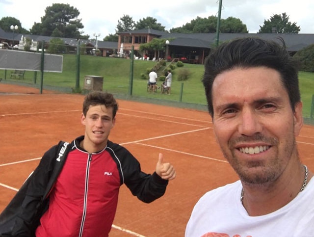 Premios ATP:
Nominados all entrenador del año
☑️Gilles Cervara (Daniil Medvedev)
☑️Juan Ignacio Chela (Diego Schwartzman)
☑️Nicolas Massu (Dominic Thiem)
☑️Riccardo Piatti (Jannik Sinner)
☑️Fernando Vicente (Andrey Rublev)
📸Chela https://t.co/w3Mi4vX1t2