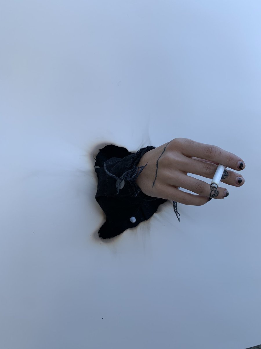 XsJacket's tweet image. Don’t smoke :(