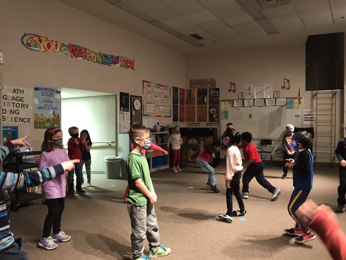 PontieroMusic's tweet photo. Thanks @StompChompRoar for doing a zoom lesson with us today! We read the book Groovy Joe Ice Cream and Dinosaurs! 1st grade had fun, singing, dancing and learning facts about dinosaurs! 🎶 🦕 💃🏻 🦖 🕺🏻 🍦 @hitchcock_mps @Parks_1st @MillardPS #GroovyJoe #Proud2bMPS https://t.co/E9mte1pfrT