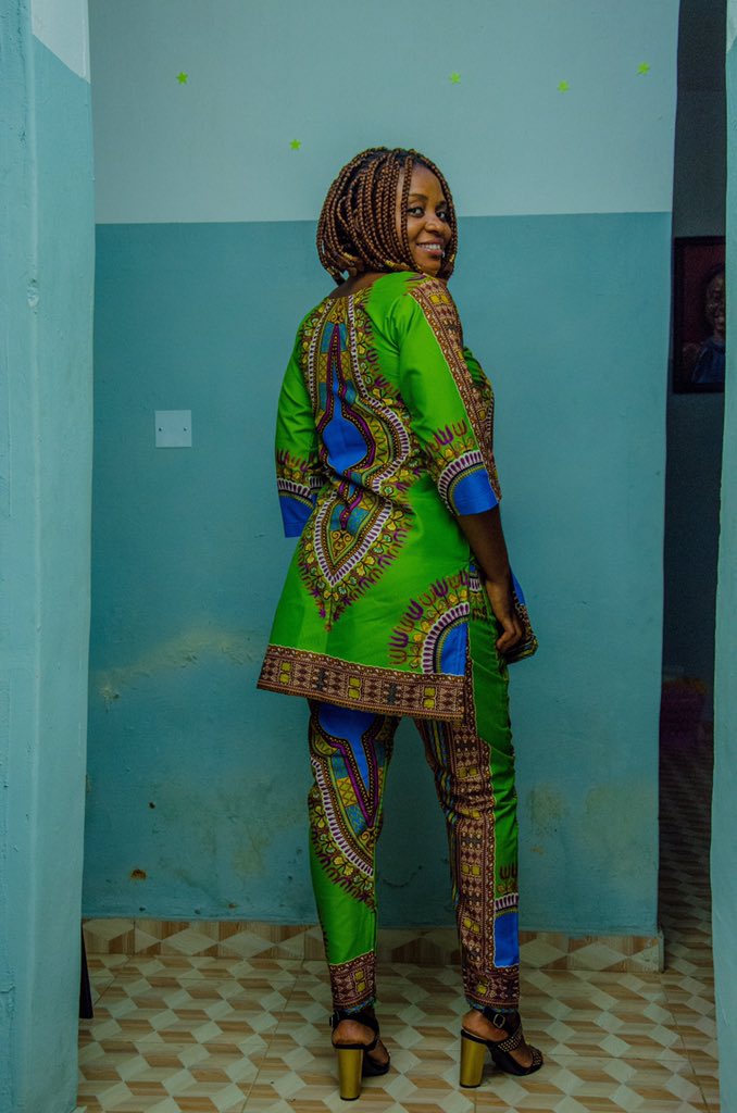 BrizyImage's tweet photo. Not every time will you wear dresses,sometimes you just want to dress differently.
 native wear
Women kaftan 
#kaftan #ladieskaftans #nativewears #kente #twopieceset #2pieceset #2020 https://t.co/TROhU3qjD9