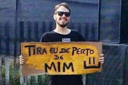 euluiztelles's tweet photo. Eu, quando vejo uma promoção de livros na internet: https://t.co/ypGZ2eYIT8