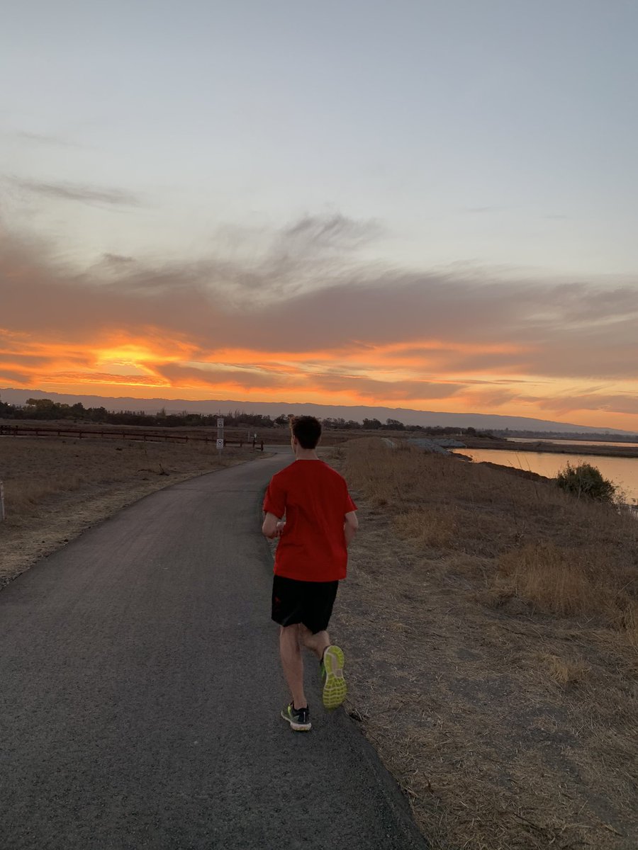 AidanOslob's tweet image. They may have postponed sports again in Cali but doesn’t stop me from training in good weather and views.
#crosscountrytraining #trackandfield #classof2022 #runningathlete #crosscountryathlete #trackathlete